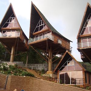 Superior Cottage